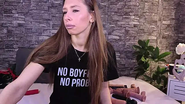 JennyPisik online show from March 9, 2026, 9:46 am