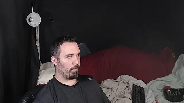 Snapshot of Metalstud chatting on October 12, 2025, 9:58 pm Metalstud online show from October 12, 2025, 9:58 pm