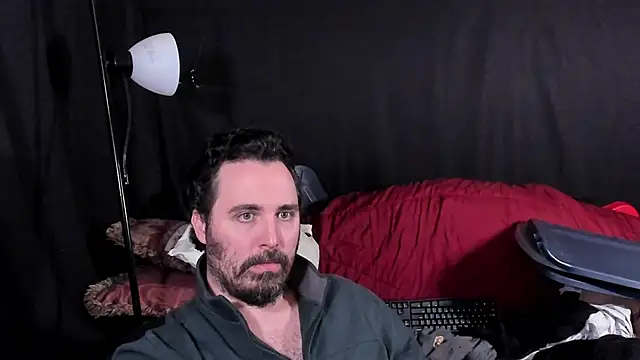 Snapshot of Metalstud chatting on January 9, 2026, 2:58 am Metalstud online show from January 9, 2026, 2:58 am