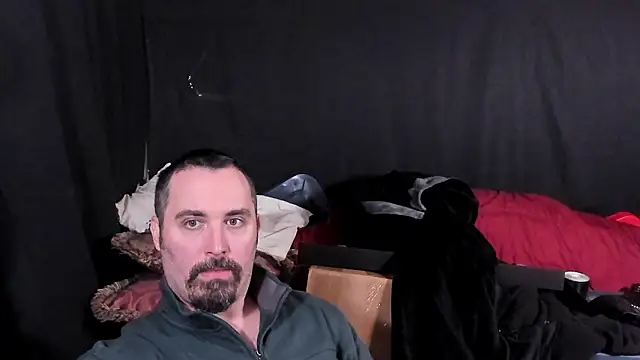 Snapshot of Metalstud chatting on January 16, 2026, 1:31 am Metalstud online show from January 16, 2026, 1:31 am