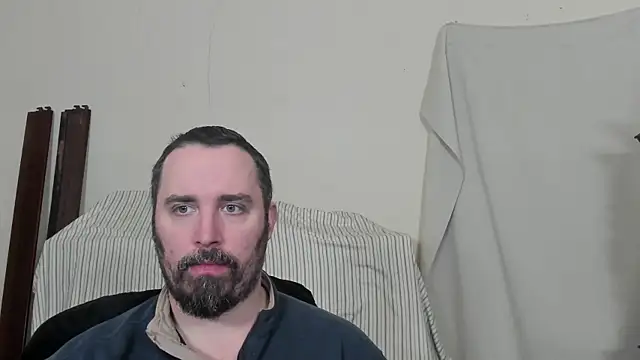 Snapshot of Metalstud chatting on February 9, 2026, 8:13 pm Metalstud online show from February 9, 2026, 8:13 pm