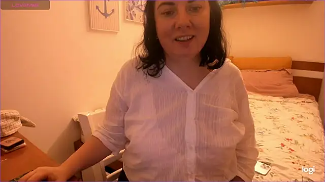 alisiaparril online show from June 11, 2026, 10:46 am