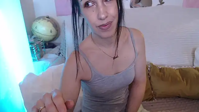 -carla- online show from February 22, 2026, 7:40 am