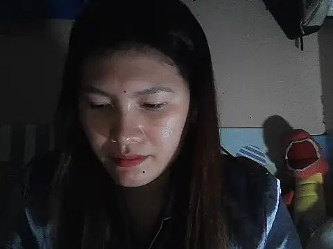 Snapshot of leamorena chatting on December 15, 2025, 3:38 pm leamorena online show from December 15, 2025, 3:38 pm