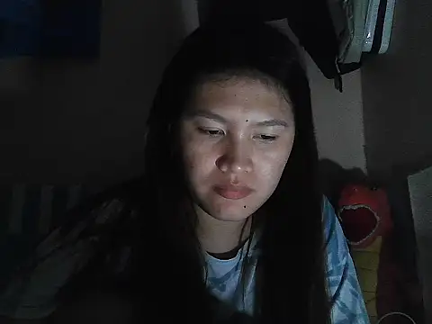 Snapshot of leamorena chatting on December 18, 2025, 6:36 pm leamorena online show from December 18, 2025, 6:36 pm