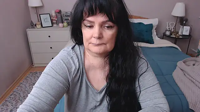 LeveMe2Nightt online show from December 17, 2025, 1:17 pm