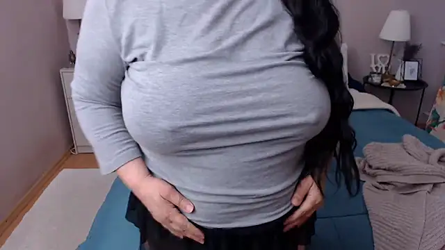 Snapshot of LeveMe2Nightt chatting on January 9, 2026, 12:41 pm LeveMe2Nightt online show from January 9, 2026, 12:41 pm