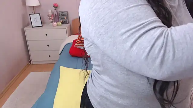 Snapshot of LeveMe2Nightt chatting on March 3, 2026, 1:06 pm LeveMe2Nightt online show from March 3, 2026, 1:06 pm