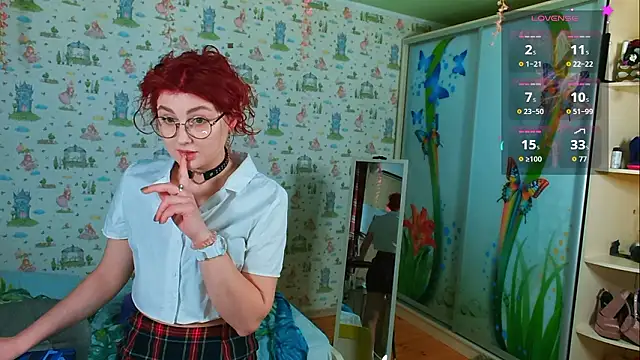 Snapshot of SmokyRose chatting on February 4, 2026, 12:22 pm SmokyRose online show from February 4, 2026, 12:22 pm