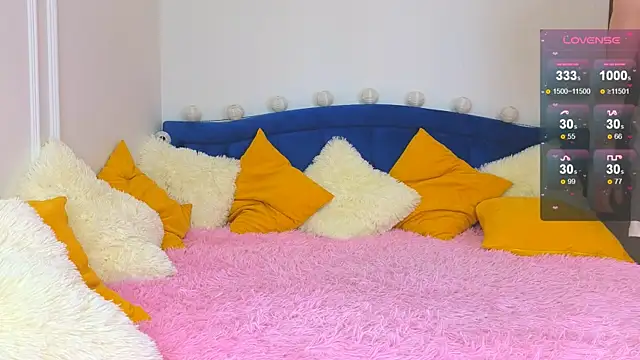 Snapshot of LandelRay chatting on December 15, 2025, 4:11 pm LandelRay online show from December 15, 2025, 4:11 pm