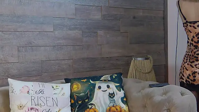 SiennaShapiro online show from October 24, 2025, 7:49 am