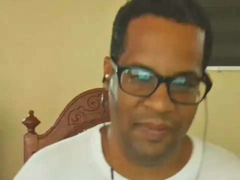 thesugar32 online show from October 21, 2025, 1:45 pm