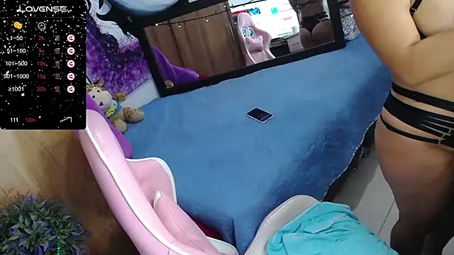 Snapshot of MarilynJones chatting on December 11, 2024, 3:35 am MarilynJones online show from December 11, 2024, 3:35 am