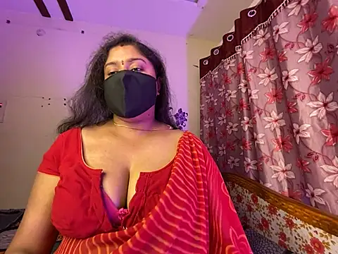 Snapshot of Love_4Sex chatting on February 1, 2026, 5:50 am Love 4Sex online show from February 1, 2026, 5:50 am