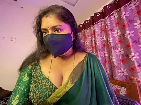 Love 4Sex online show from April 8, 2026, 5:51 am