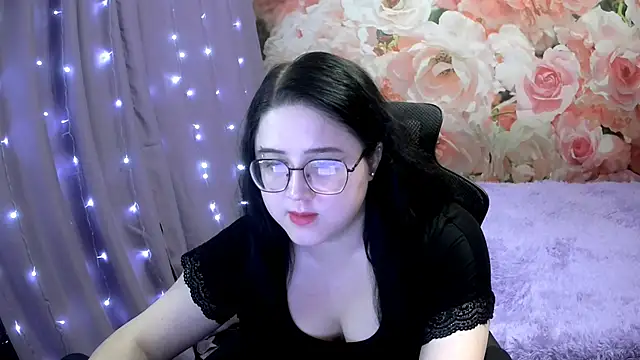 Snapshot of OverseerX chatting on February 16, 2025, 5:04 pm OverseerX online show from February 16, 2025, 5:04 pm