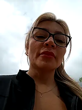 DIANITA 1988 online show from February 10, 2025, 8:00 pm