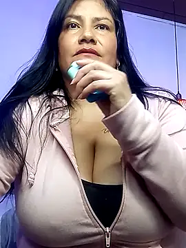 salomexlove 20 online show from November 2, 2025, 2:19 pm