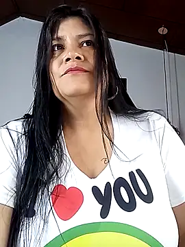 salomexlove 20 online show from November 17, 2025, 6:19 am