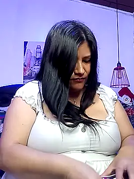 salomexlove 20 online show from December 18, 2025, 1:39 pm