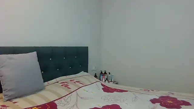 Snapshot of MonikaXXJoy chatting on March 14, 2026, 12:32 pm MonikaXXJoy online show from March 14, 2026, 12:32 pm