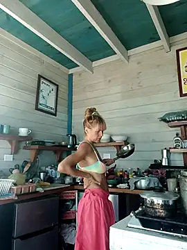 Luna-Natural online show from February 19, 2025, 3:05 pm