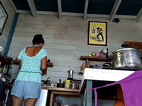 Luna-Natural online show from March 8, 2025, 7:31 pm