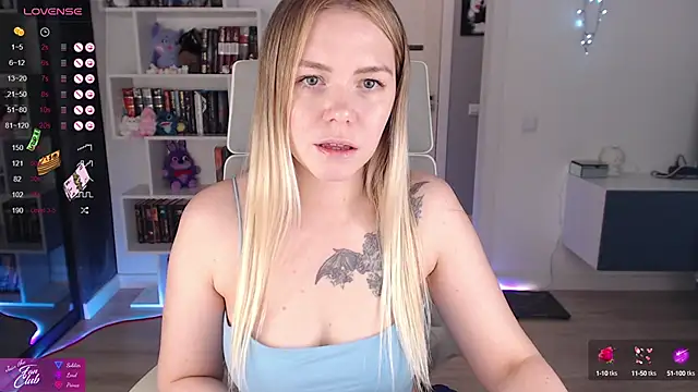 Snapshot of Emma_Bryan chatting on September 20, 2025, 7:48 pm Emma Bryan online show from September 20, 2025, 7:48 pm