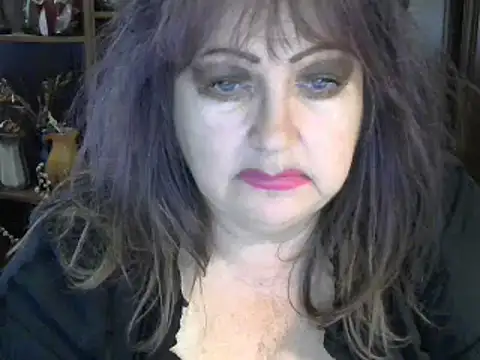 Snapshot of ElenaZed chatting on December 9, 2024, 4:58 pm ElenaZed online show from December 9, 2024, 4:58 pm
