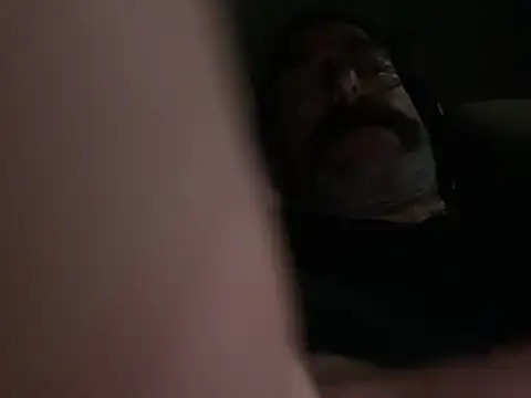 Snapshot of Trainee2Bpeed chatting on December 20, 2025, 8:10 am Trainee2Bpeed online show from December 20, 2025, 8:10 am