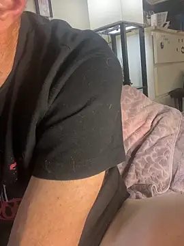 Snapshot of Trainee2Bpeed chatting on March 7, 2026, 5:48 am Trainee2Bpeed online show from March 7, 2026, 5:48 am