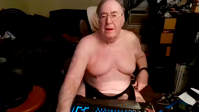 Toastir online show from November 13, 2025, 7:02 pm