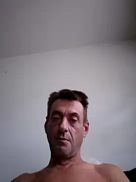 Snapshot of bg694 chatting on December 3, 2024, 8:27 am bg694 online show from December 3, 2024, 8:27 am