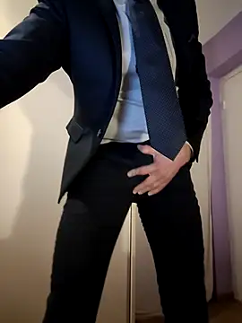 Justforoneday online show from March 29, 2026, 12:32 am