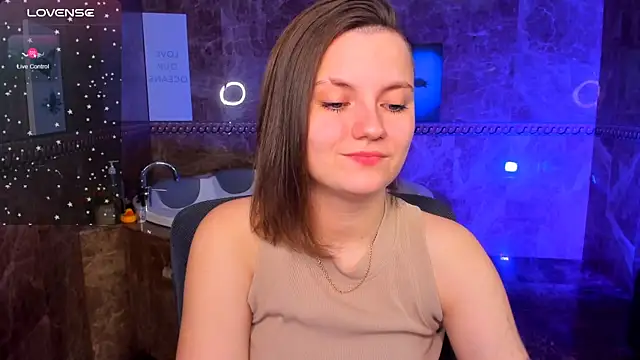 Snapshot of MelindaTin chatting on May 12, 2026, 1:25 am MelindaTin online show from May 12, 2026, 1:25 am