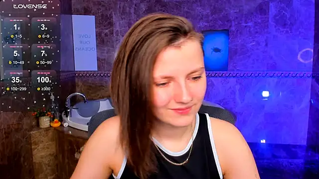 Snapshot of MelindaTin chatting on June 4, 2026, 4:35 pm MelindaTin online show from June 4, 2026, 4:35 pm