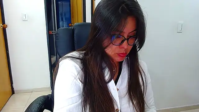 Ixchel Anaid online show from March 8, 2025, 1:47 pm