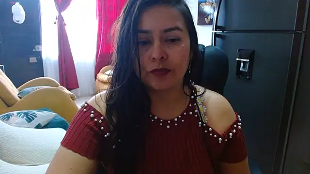 Ixchel Anaid online show from July 15, 2026, 1:49 pm