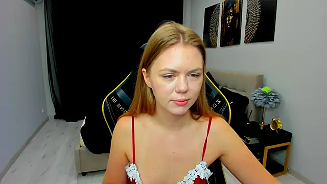 Strawberrye online show from March 24, 2026, 3:22 am