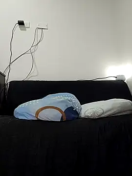 Snapshot of estrella_tasty chatting on June 16, 2026, 12:46 am estrella tasty online show from June 16, 2026, 12:46 am