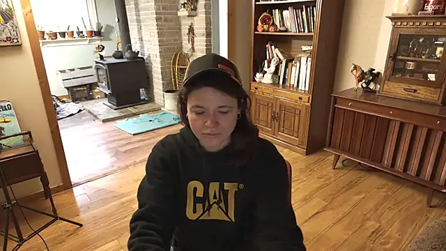 MarcyJones online show from November 15, 2025, 2:57 pm