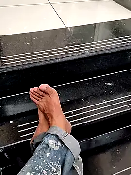 indianSmartboy online show from October 27, 2025, 5:44 am