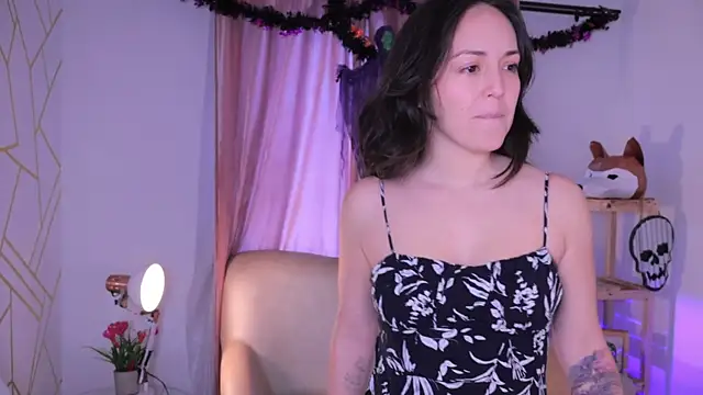 Snapshot of molly_marmalade_ chatting on October 20, 2025, 2:06 pm molly marmalade online show from October 20, 2025, 2:06 pm