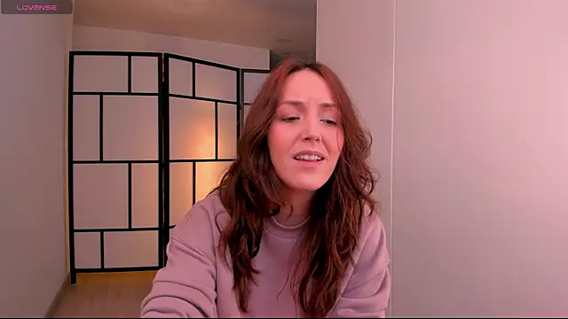 molly marmalade  online show from March 26, 2026, 5:40 pm