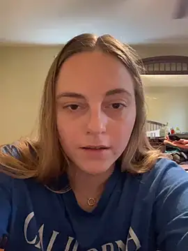 jaseyrae online show from December 13, 2024, 7:10 pm