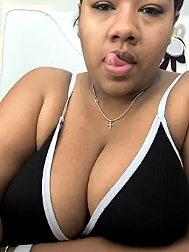 paola091 online show from December 2, 2025, 11:37 am