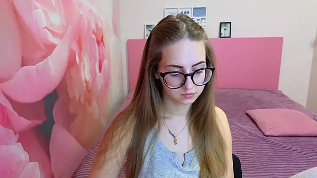 AliceAdams online show from February 14, 2025, 11:42 am