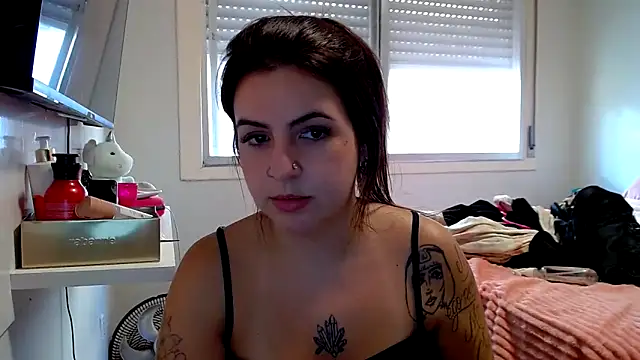 Snapshot of chelbyy chatting on February 5, 2026, 9:08 pm chelbyy online show from February 5, 2026, 9:08 pm