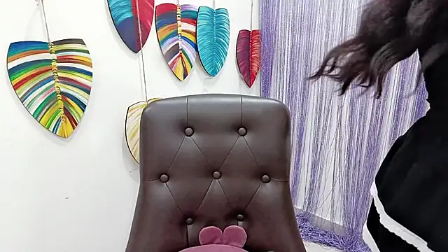 Aminababiew online show from May 26, 2026, 12:39 am