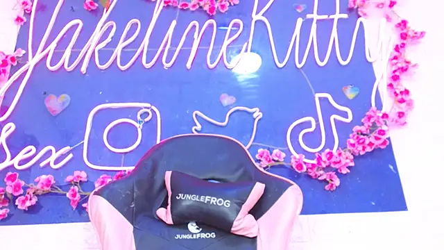 Snapshot of JakelineKitty chatting on November 8, 2025, 3:12 pm JakelineKitty online show from November 8, 2025, 3:12 pm
